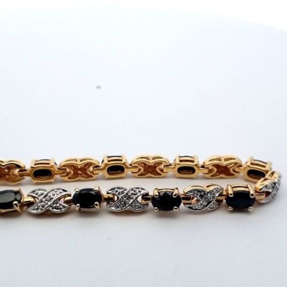 Hannoush Deep Blue Oval Sapphire Tennis Bracelet Diamond Chip
18K Gold XO Links - Picture 6 of 6